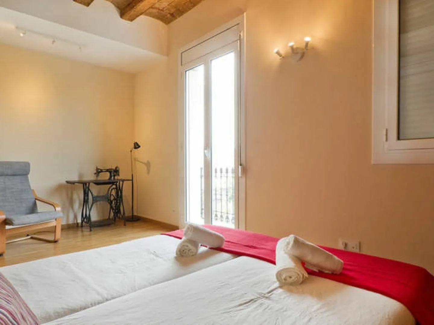 Avenida Apartments Ramon Turro Barcelona Szálloda